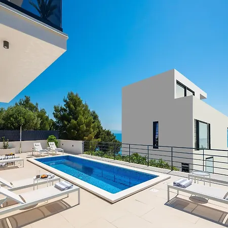 Olive - Five Bedroom With Terrace And Swimming Pool Villa *