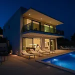 Vila Olive - Five Bedroom With Terrace And Swimming Pool