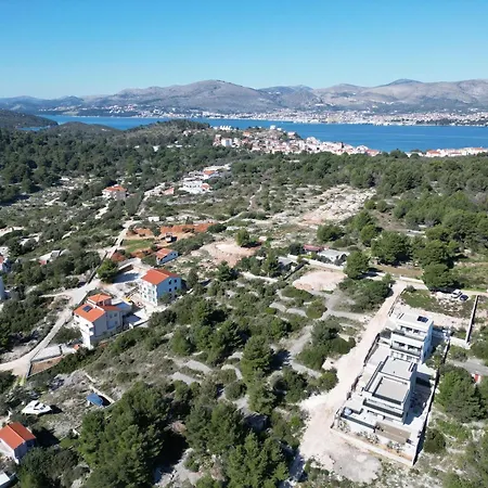 Vila Olive - Five Bedroom With Terrace And Swimming Pool *